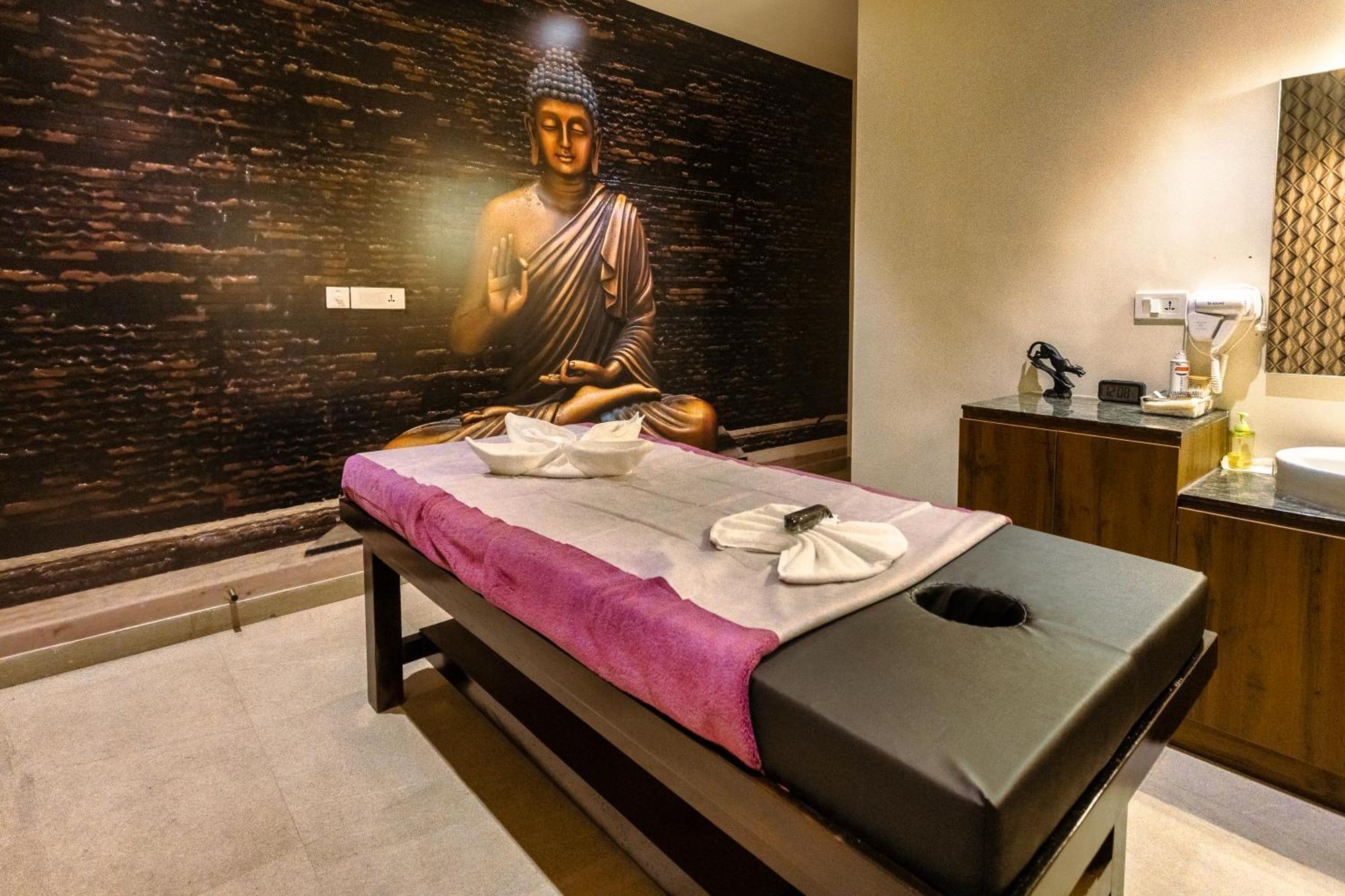 Amika Hotel,Madurai - Near Airport Ngoại thất bức ảnh