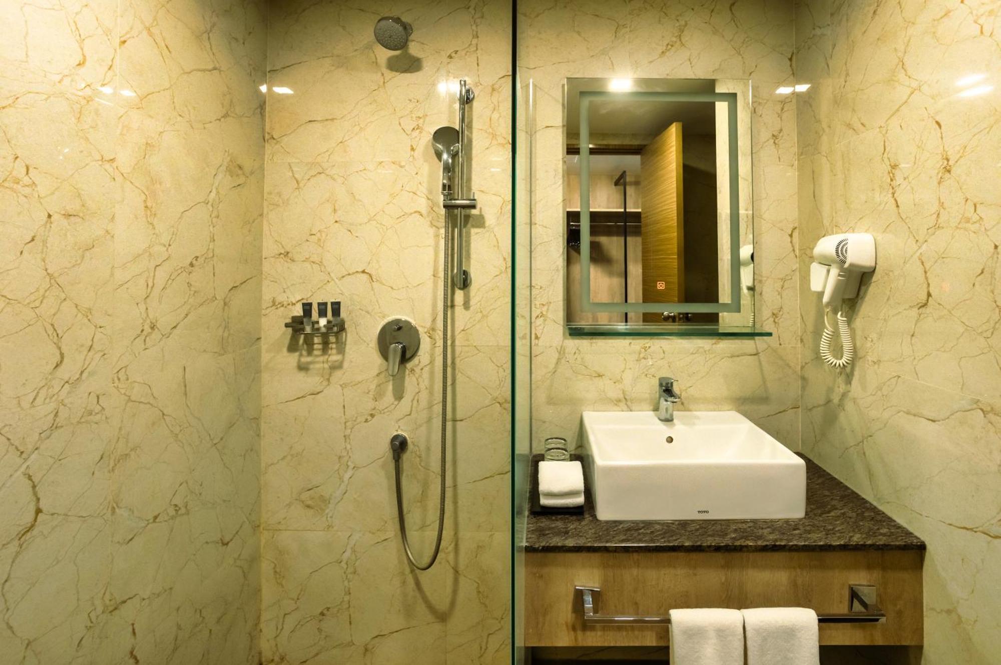 Amika Hotel,Madurai - Near Airport Ngoại thất bức ảnh